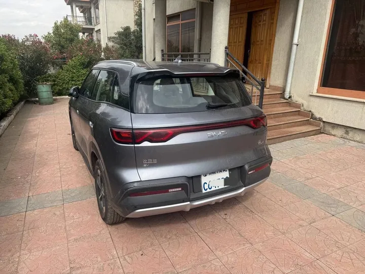 BYD Yuan Up Electric 2024 – photo 3