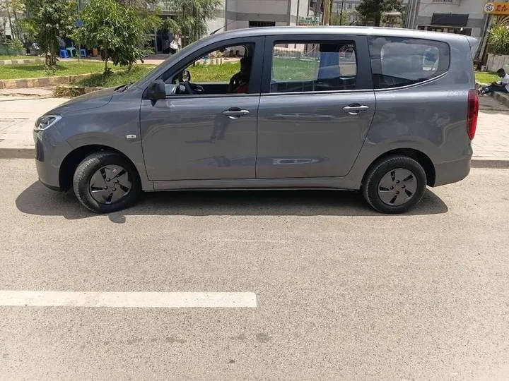 Wuling Hongguang Hybrid Van 2025 – photo 5