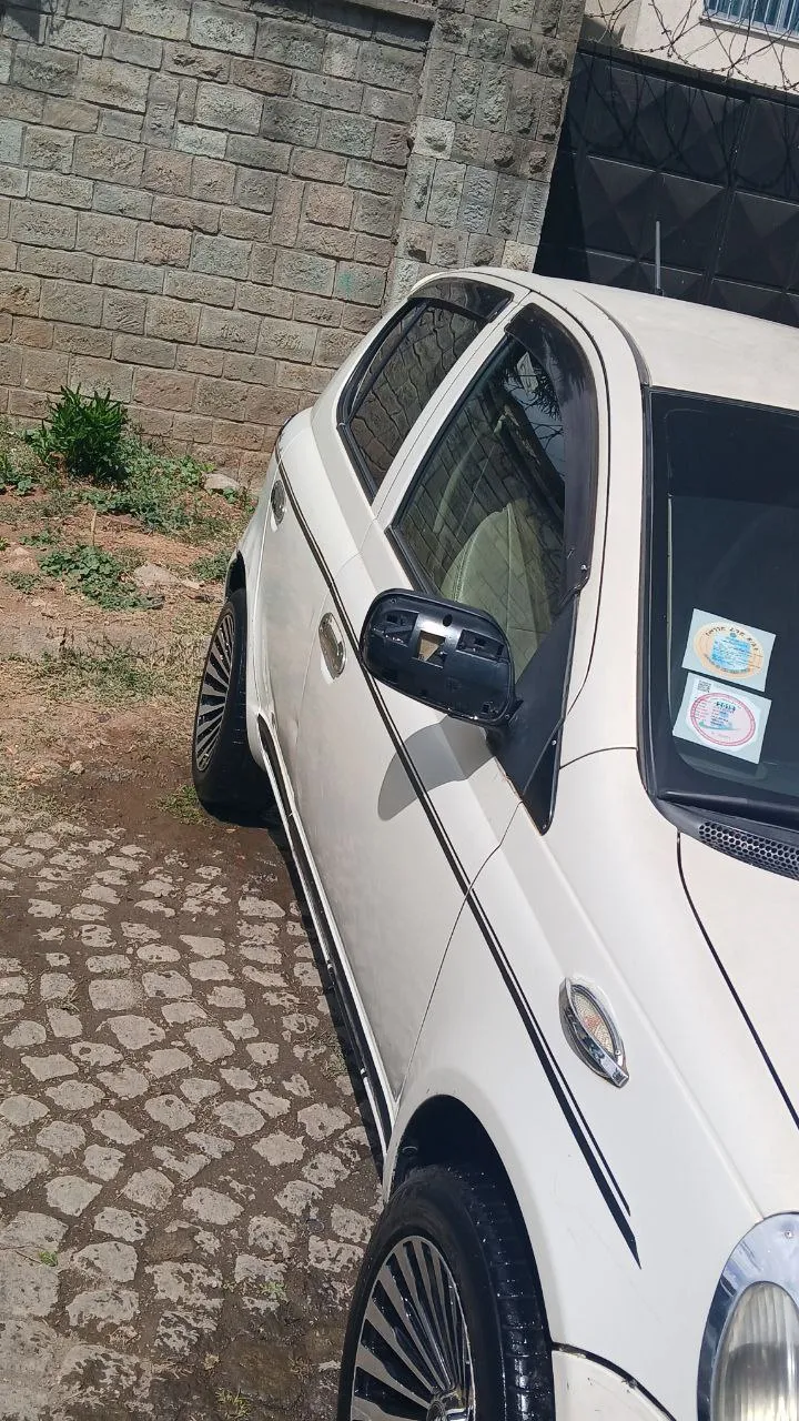 Toyota Vitz 2004 Automatic – photo 6