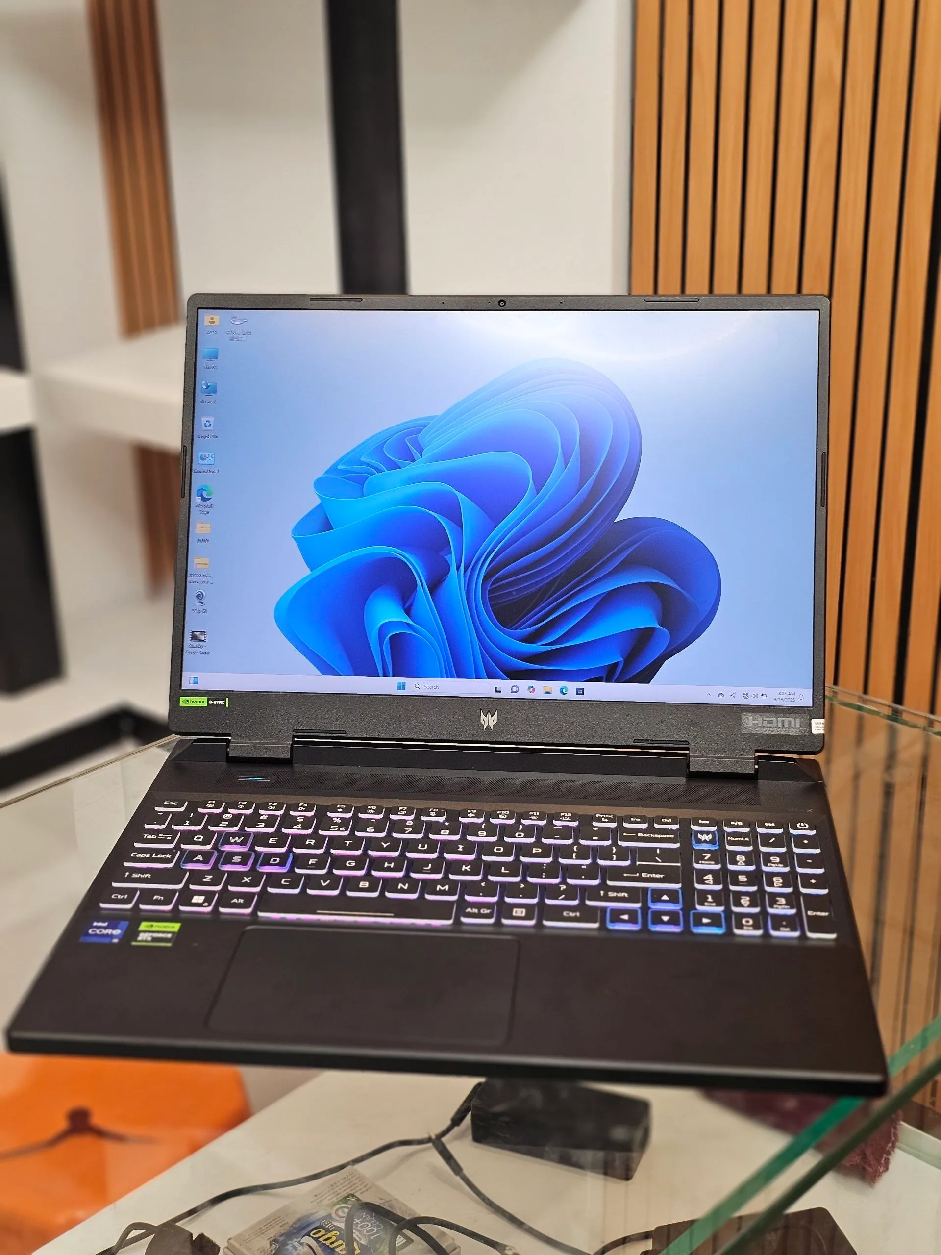 Acer Predator Helios 300 Gaming Laptop – photo 4