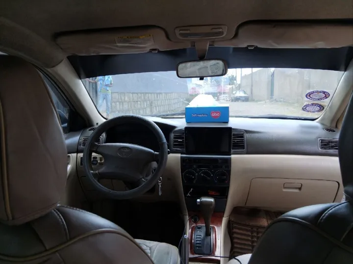 Toyota Corolla 2005 Automatic – photo 3