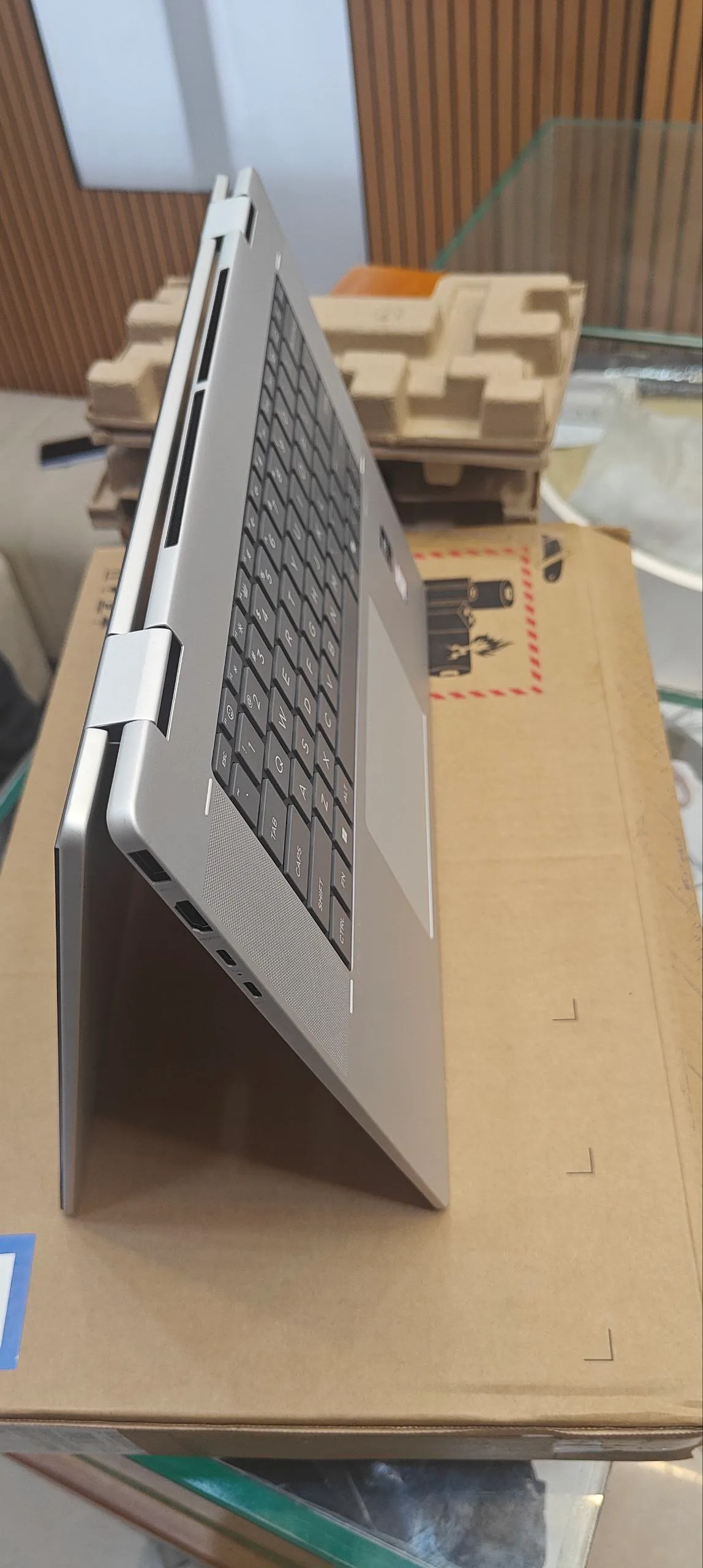 HP Envy X360 Ultra 7 Laptop – photo 3