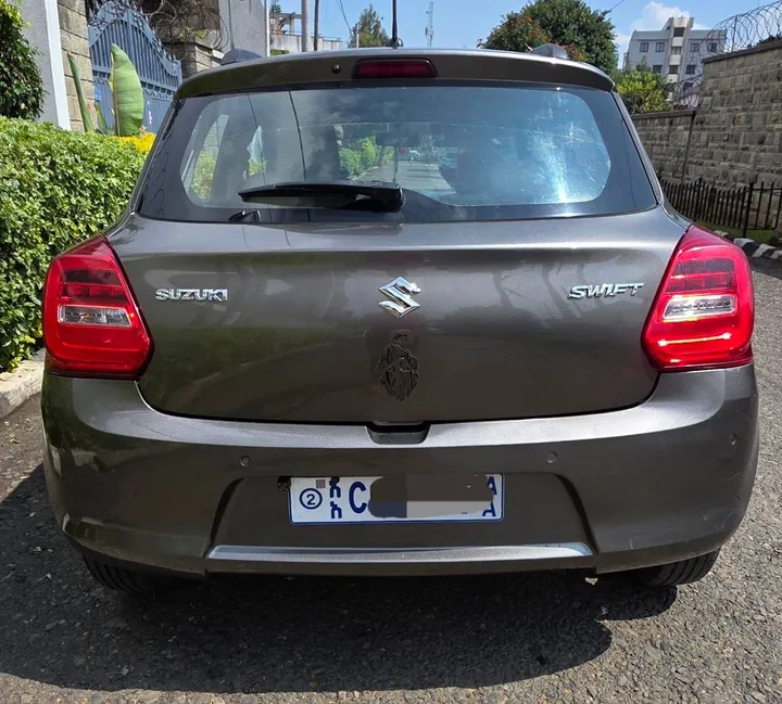 Suzuki Swift 2021 Full Option Automatic – photo 9