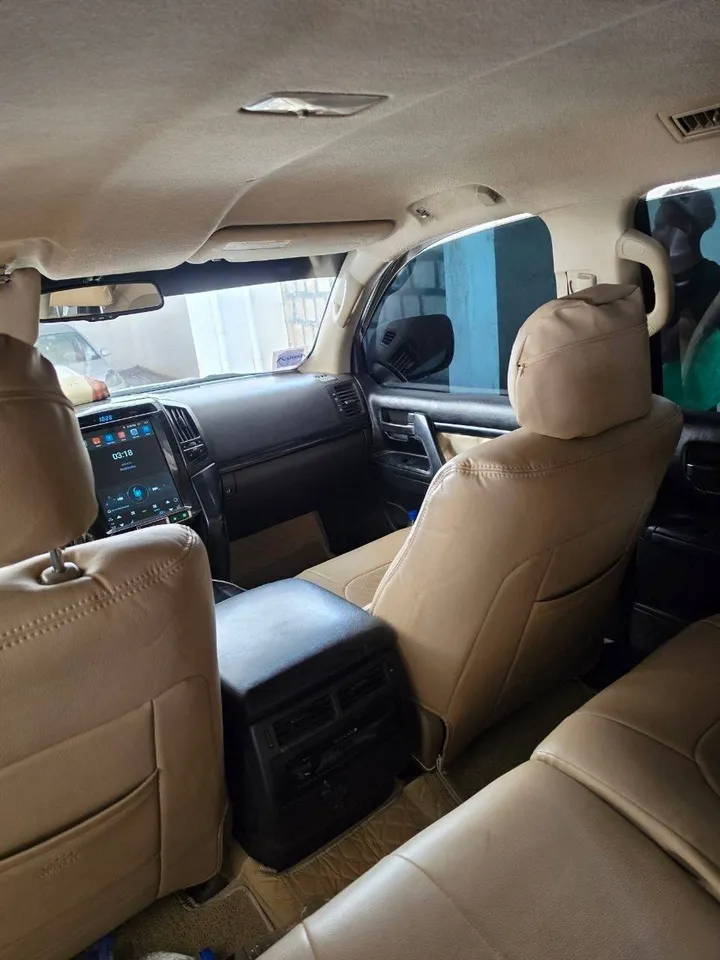 Toyota Land Cruiser 200 V8 GX-R – photo 3