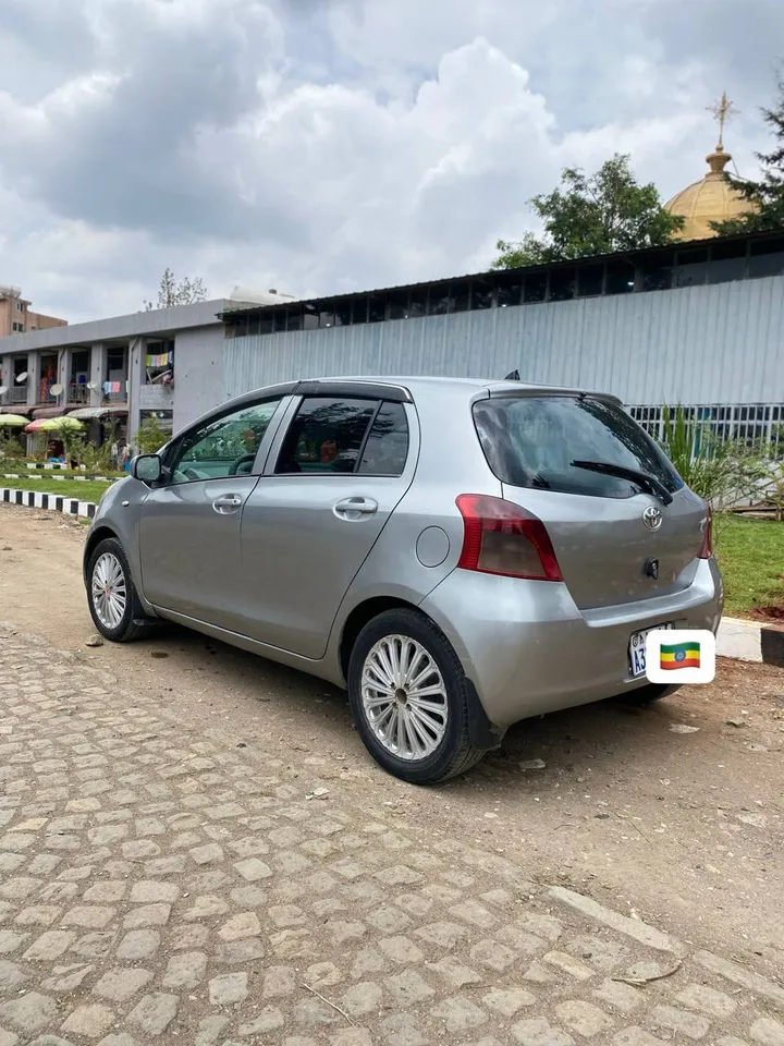 Toyota Yaris Compact 2007 – photo 7