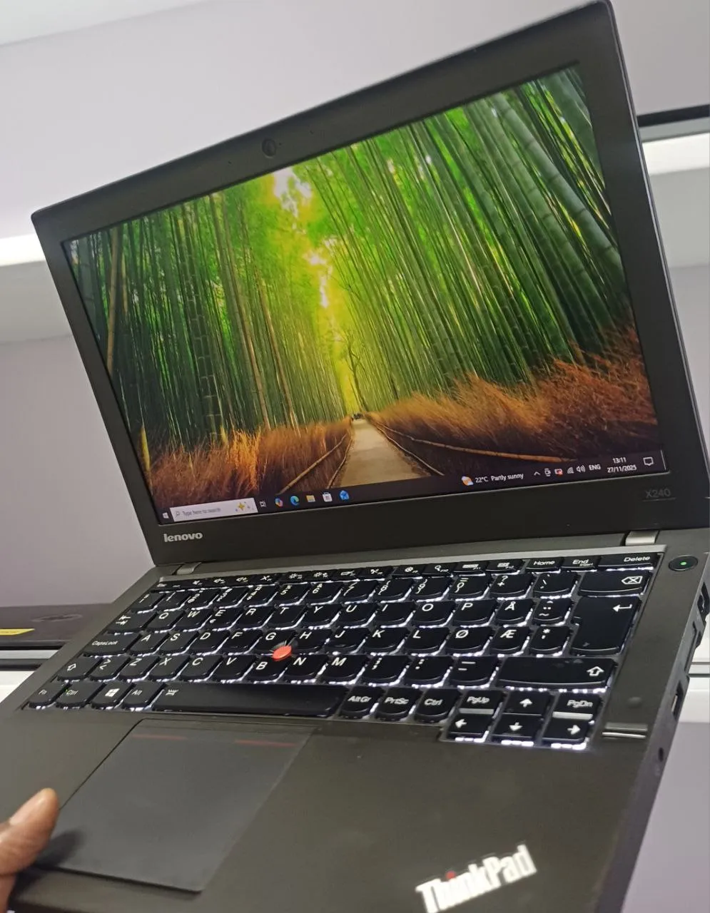 Lenovo ThinkPad X240 Laptop – photo 3
