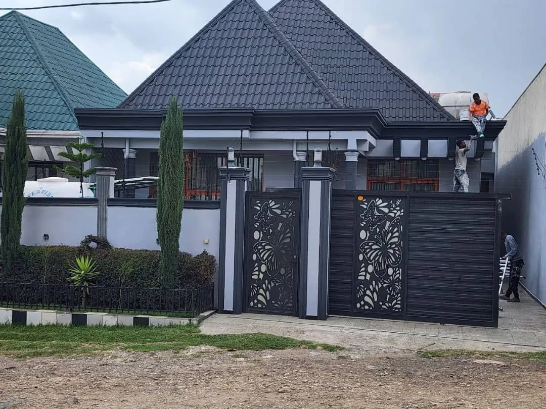Modern Villa House at Summit – photo 3