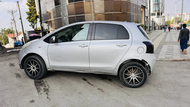 Toyota Yaris Compact 2007 Automatic – photo 6