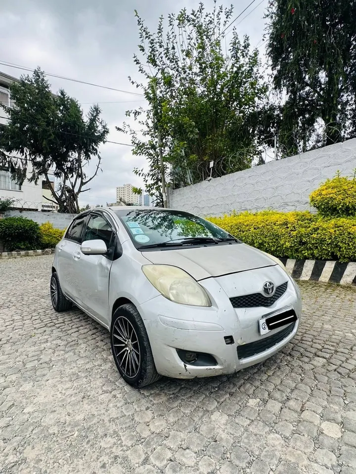 Toyota Yaris Compact 2008 – photo 5