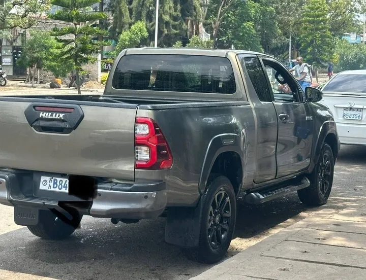 Toyota Hilux Double Cab 2021 – photo 3