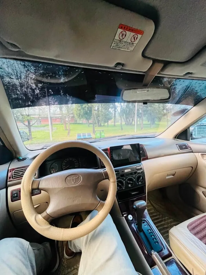 Toyota Corolla 2003 Automatic – photo 3