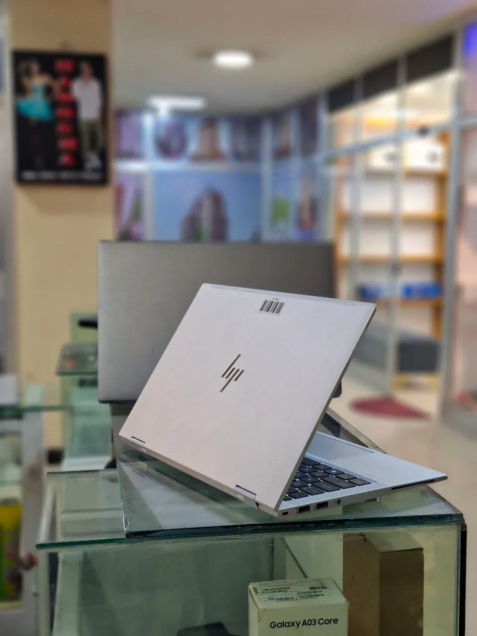 HP EliteBook 830 G8 x360 i5 – photo 3