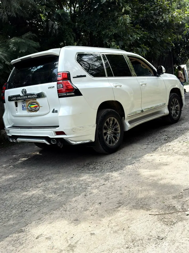 Toyota Landcruiser Prado 2014 – photo 5