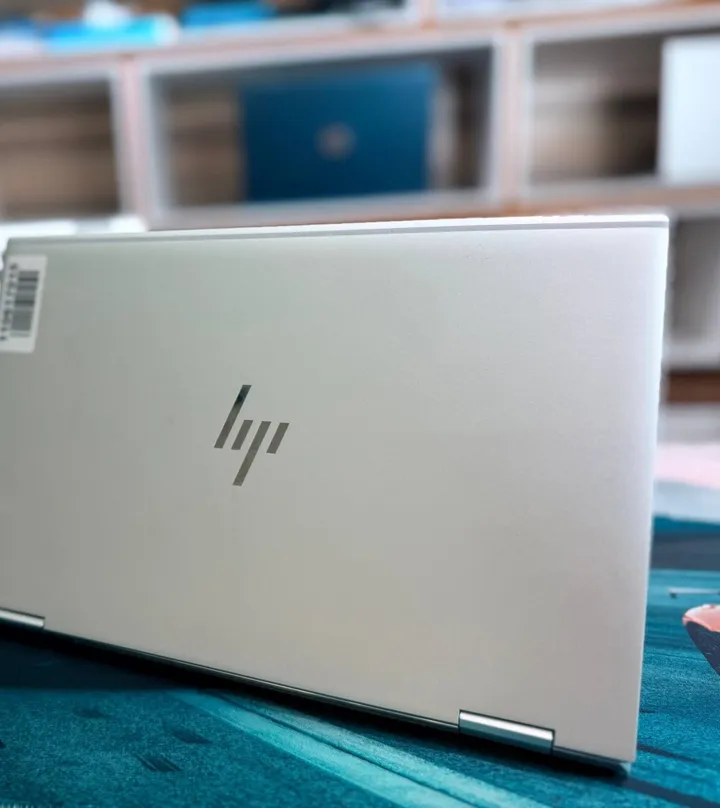 HP EliteBook 1030 G8 x360 Laptop – photo 4
