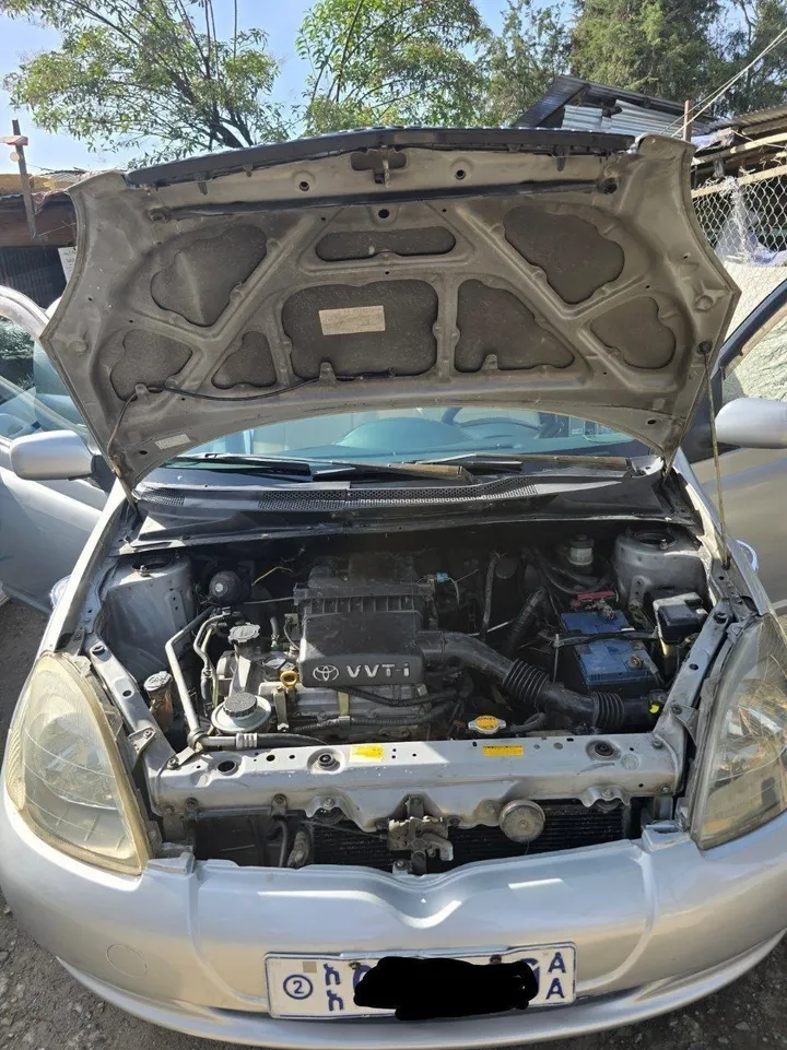 Toyota Vitz 2001 Model – photo 3