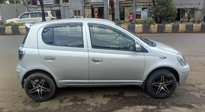 Toyota Vitz 2004 Automatic – photo 5