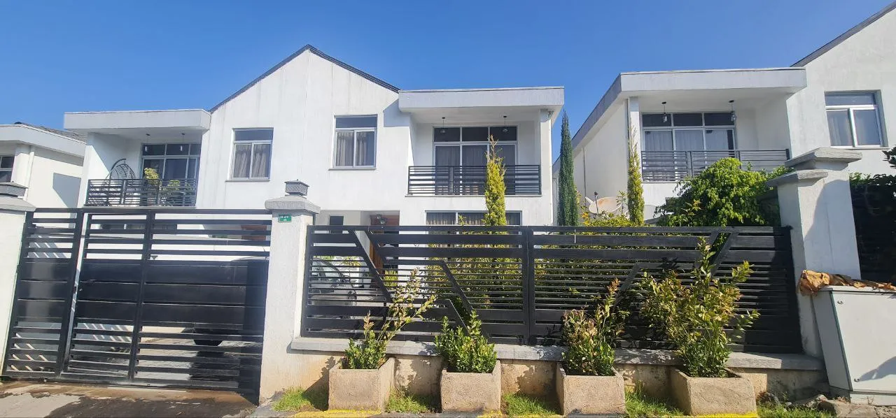 250 sqm House in Hosea Real Estate – photo 3