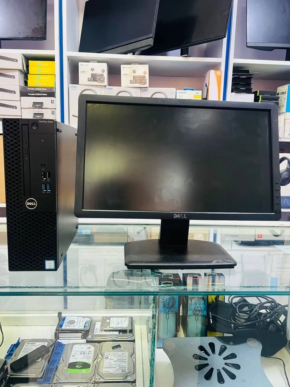 Dell OptiPlex 3050 SFF i5 Desktop – photo 3