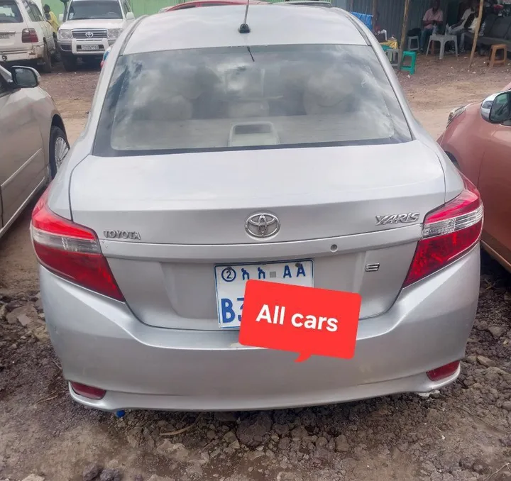 Toyota Yaris Sedan 2014 Automatic – photo 6