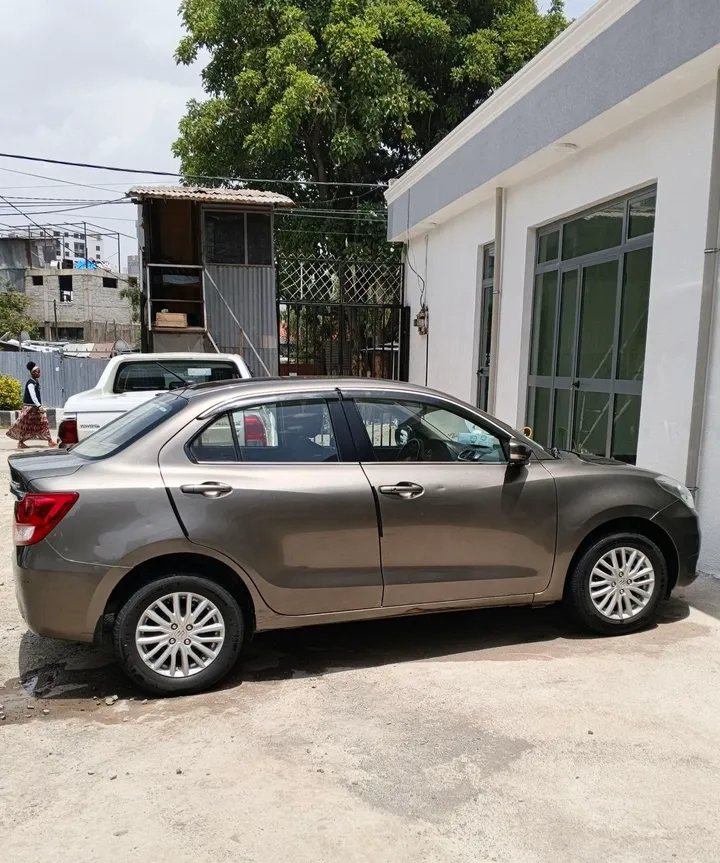 Suzuki Dzire 2021 Automatic Sedan – photo 6