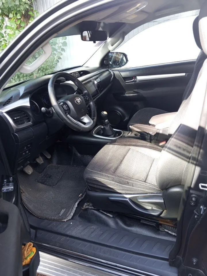 Toyota Hilux Revo 2017 Diesel – photo 5