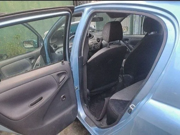 Toyota Vitz 2002 Automatic – photo 4
