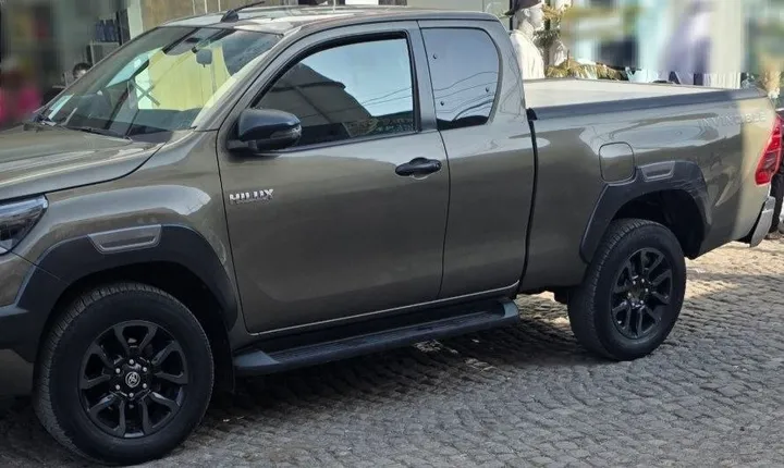 Toyota Hilux Invincible King Cab 2021 – photo 3