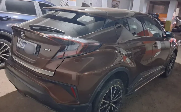 Toyota C-HR 2017 Automatic – photo 4
