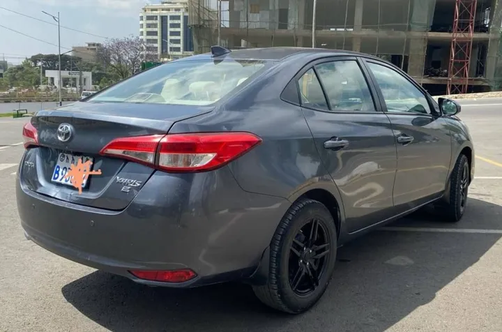 Toyota Yaris Sedan 2021 Automatic – photo 4