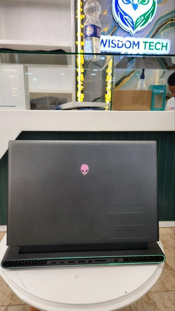 Alienware m16 R1 RTX 4080 Laptop – photo 3