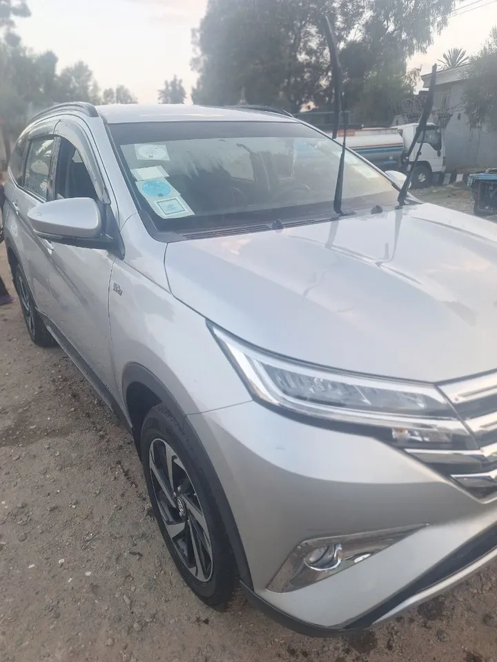 Toyota Rush G Grade 2021 Automatic – photo 4