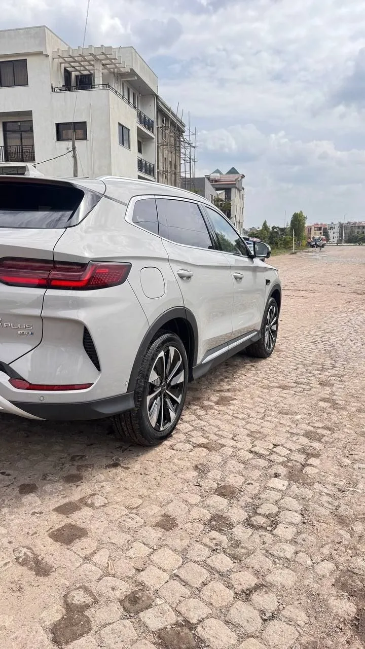 BYD Song Plus DM-i Hybrid 2025 – photo 3