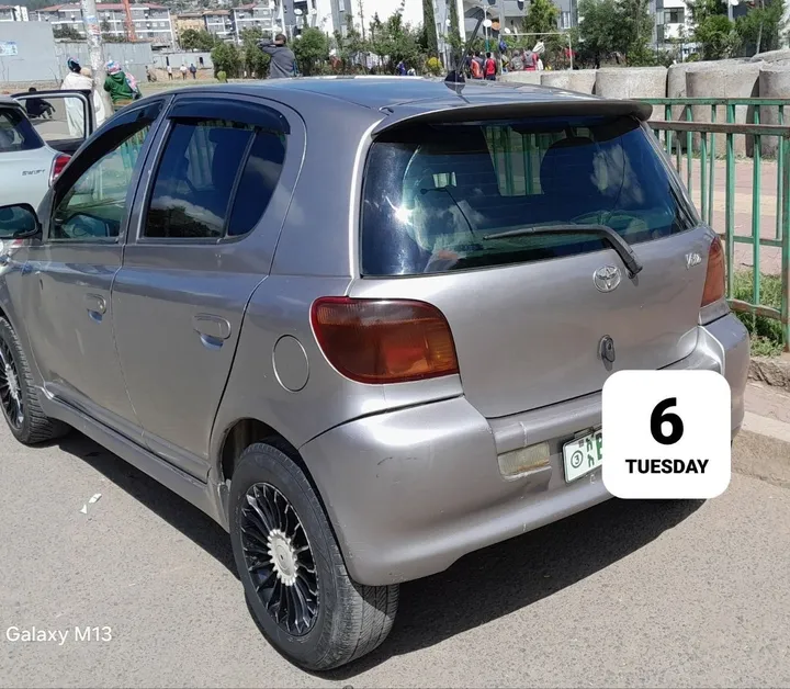Toyota Vitz 2003 Automatic – photo 4