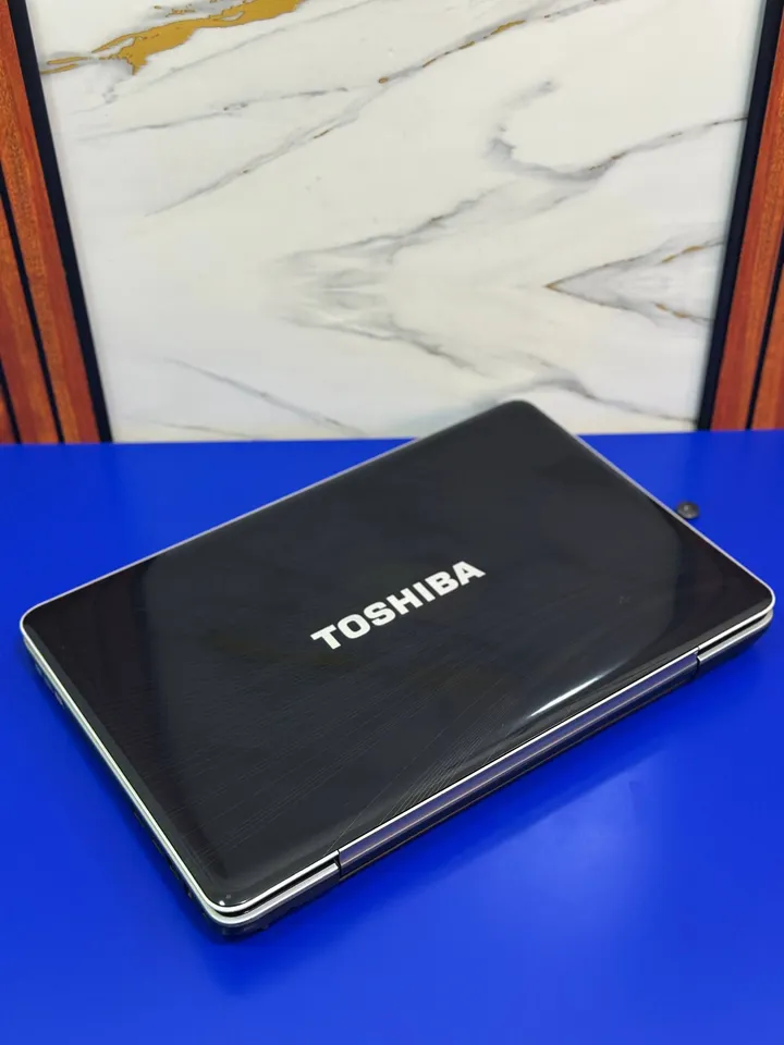 Toshiba Core i3 15.6 inch Laptop – photo 3