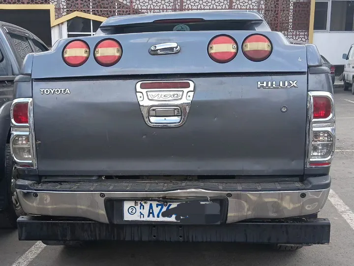 Toyota Hilux Pickup 2011 – photo 6