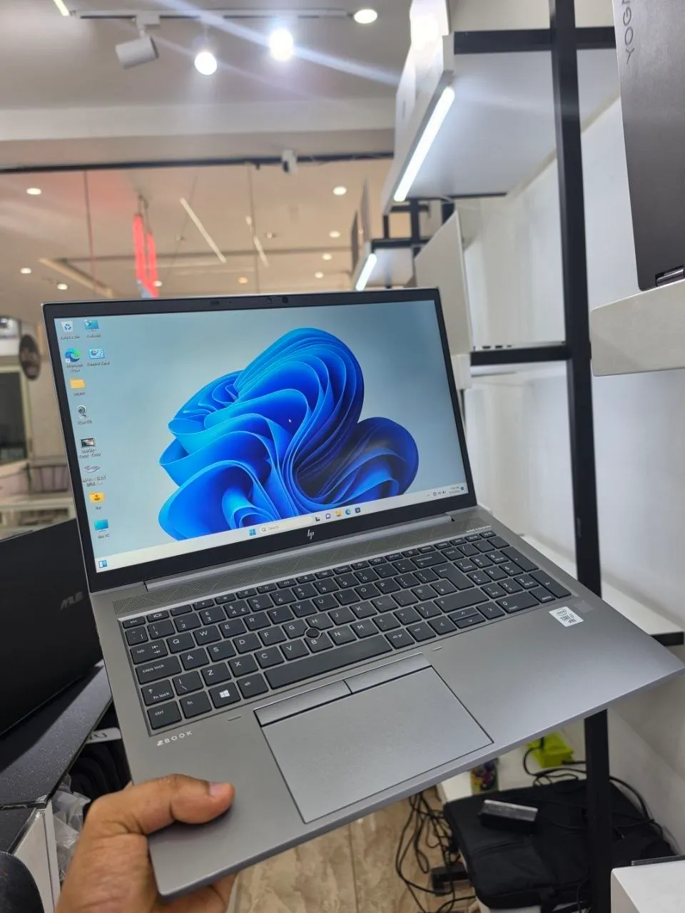 HP ZBook i7 16GB 512GB Laptop – photo 3