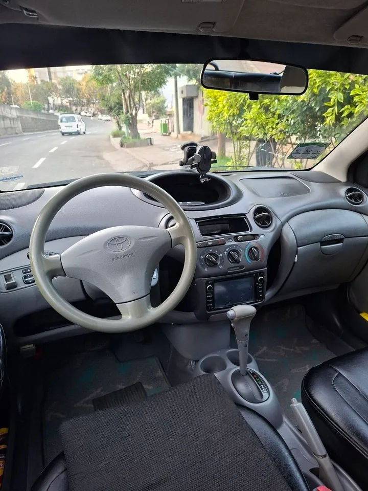Toyota Vitz Automatic 2001 – photo 5