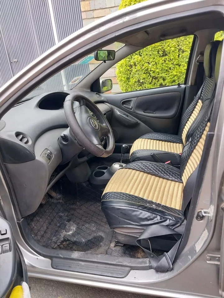 Toyota Vitz 2003 1.0L – photo 6