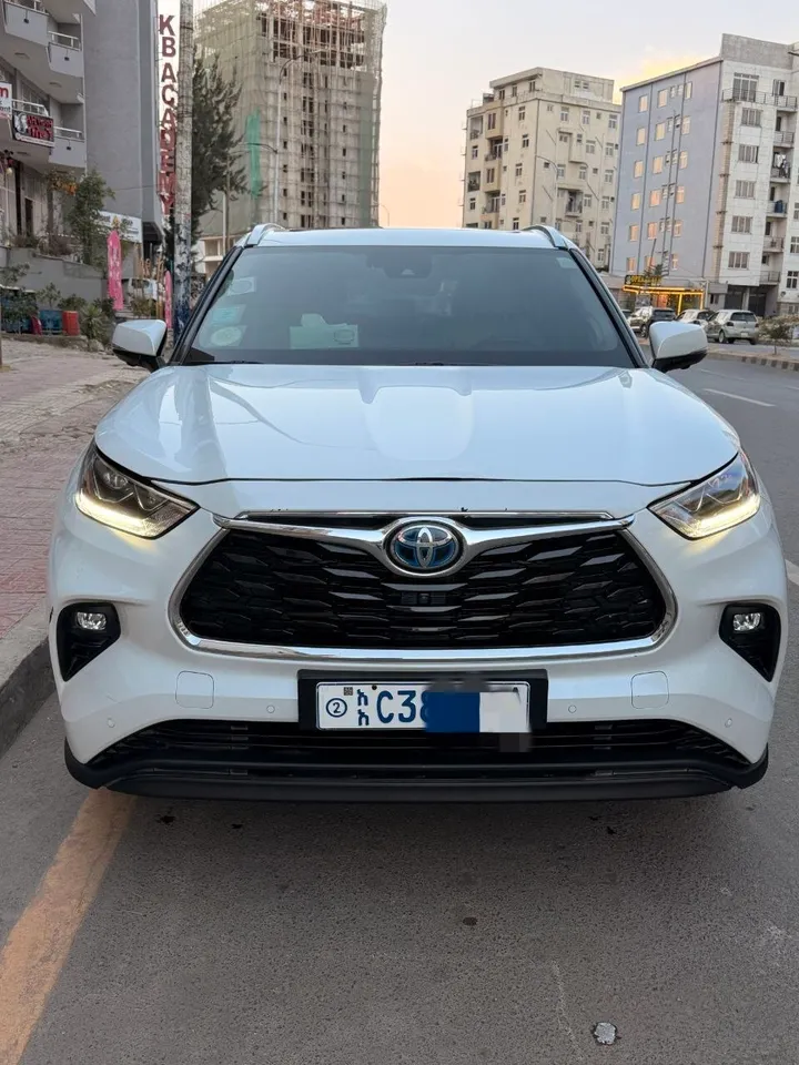 Toyota Highlander Hybrid 2023 – photo 10
