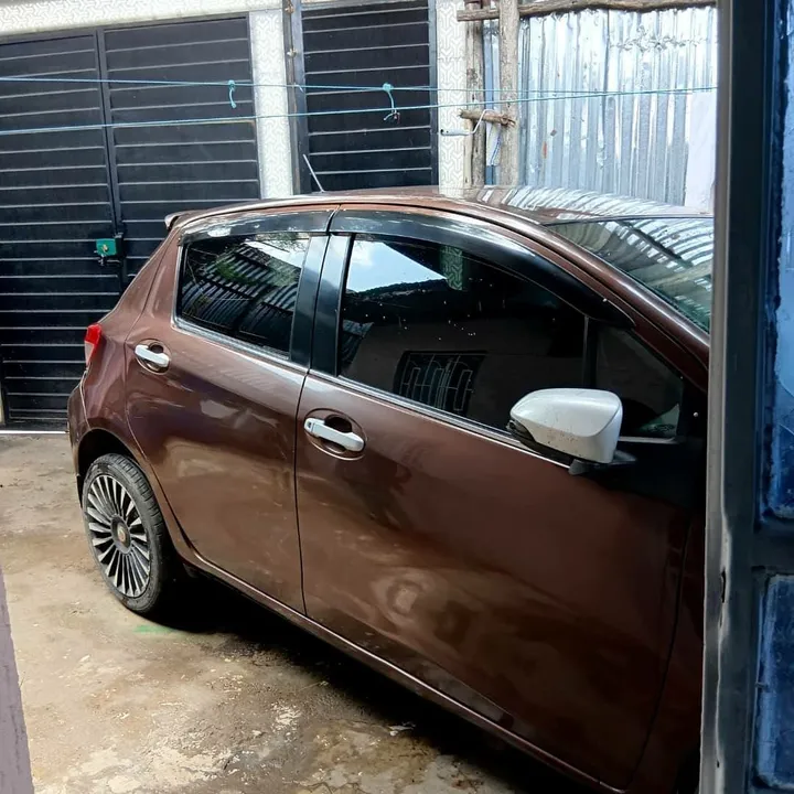 Toyota Yaris Jewel 2012 Automatic – photo 5