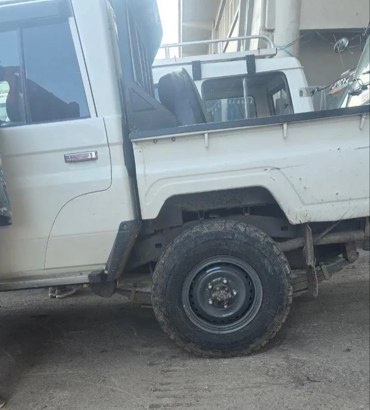 Toyota Double Cab Pickup 2018 – photo 7