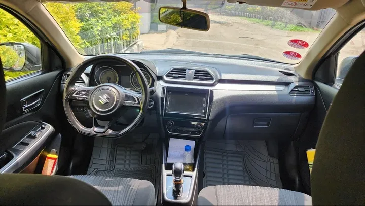 Suzuki Dzire 2022 Automatic – photo 6