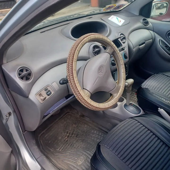 Toyota Platz 2001 Automatic – photo 5