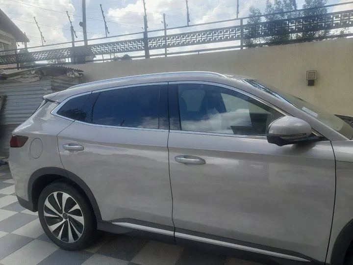 BYD Song Plus DM-I 2024 – photo 3