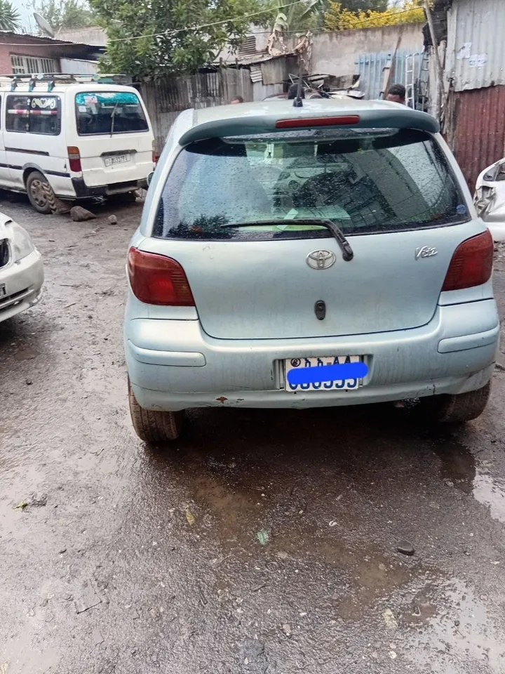 Toyota Vitz 2004 Automatic – photo 4
