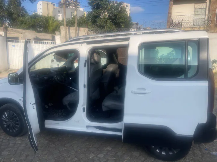 Peugeot Rifter 2019 Diesel Manual – photo 4