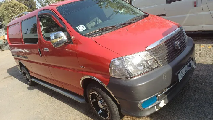 Toyota Hiace Dolphin D4D Van – photo 6