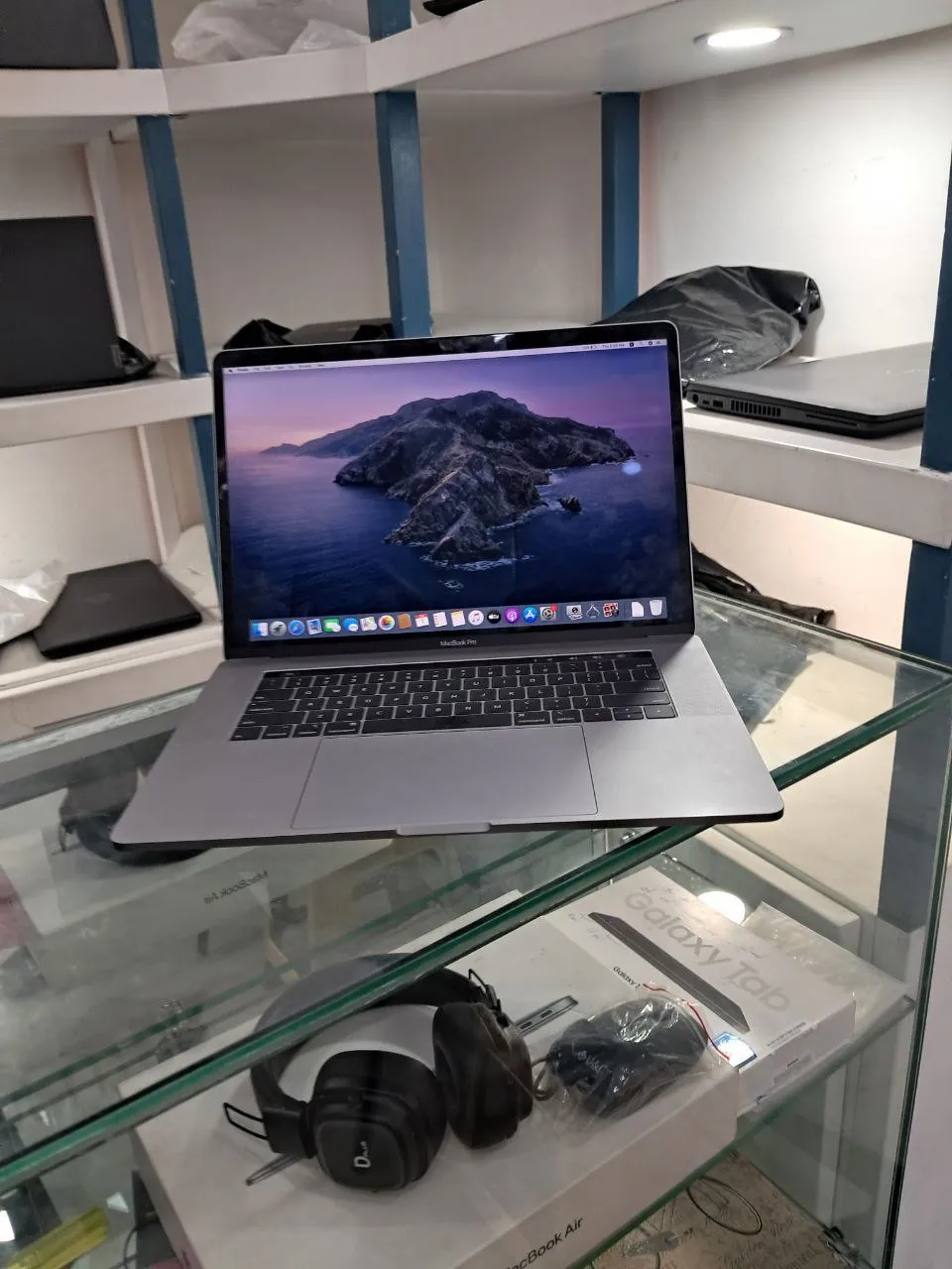 Apple MacBook Pro Core i9 2019 – photo 3