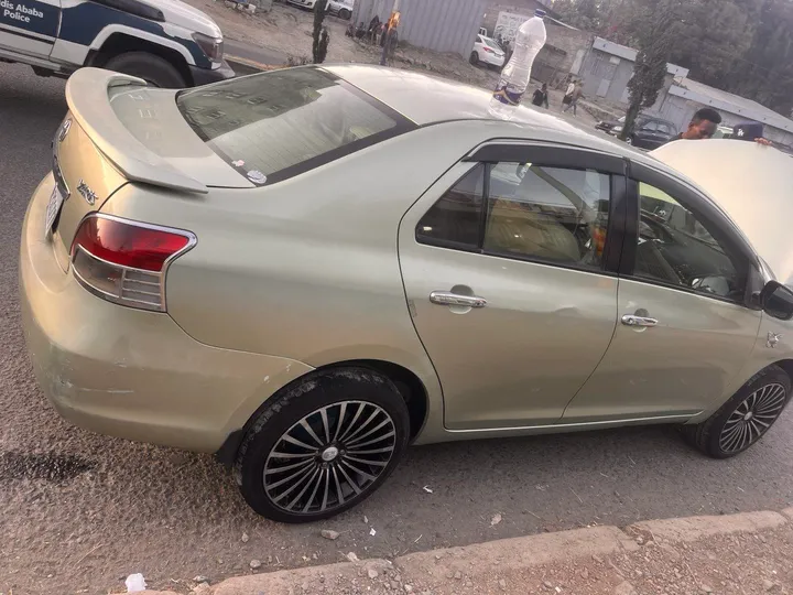 Toyota Yaris Belta 2008 – photo 4