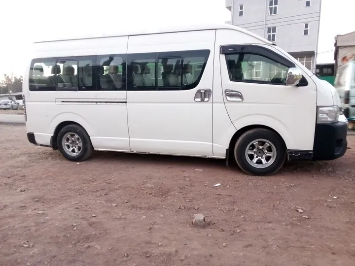 Toyota High Roof Van 2014 – photo 5